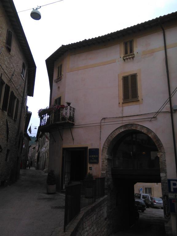 Albergo Del Teatro Spello Esterno foto